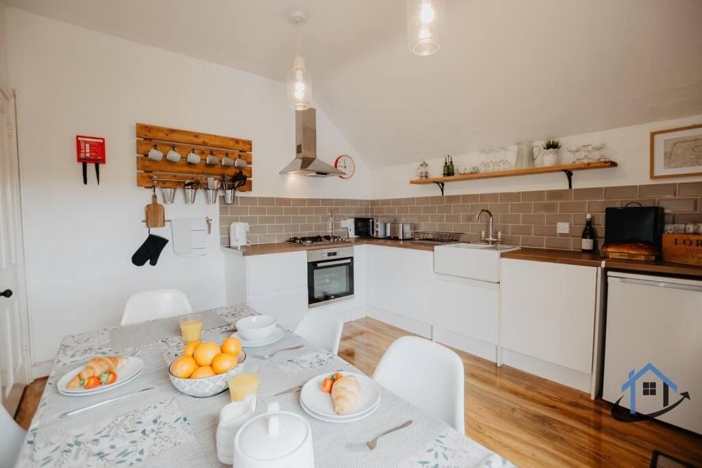 Indigo Snug - Gorgeous 2 Bed Flat In The Heart Of Cromer Exteriér fotografie